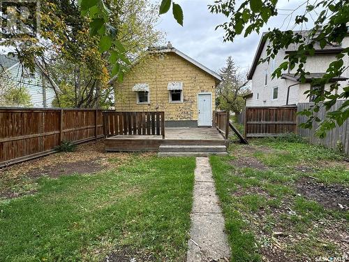 1016 Garnet Street, Regina, SK - Outdoor