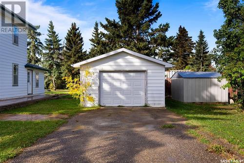 124 Burton Street, Abernethy, SK - Outdoor