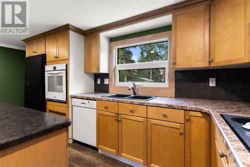 124 Burton Street, Abernethy, SK - Indoor Photo Showing Kitchen With Double Sink