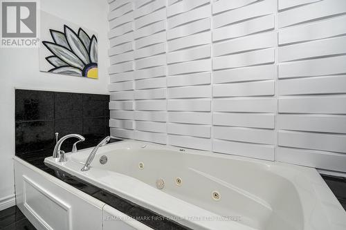 437 Abrams Road, Greater Napanee, ON - Indoor Photo Showing Bathroom