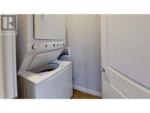 502 10307 112 Street, Fort St. John, BC - Indoor Photo Showing Laundry Room