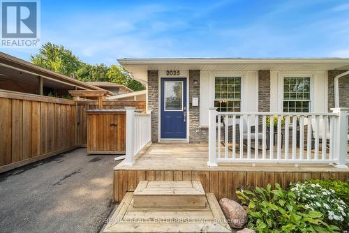 2025 Canning Court, Burlington, ON - Outdoor With Deck Patio Veranda