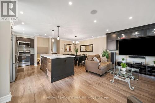 2025 Canning Court, Burlington, ON - Indoor