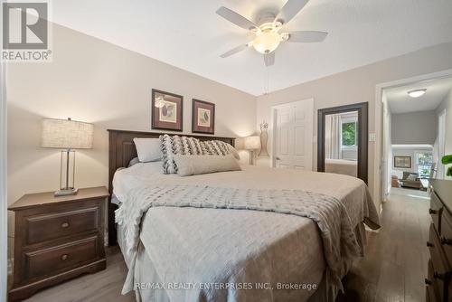 2025 Canning Court, Burlington, ON - Indoor Photo Showing Bedroom