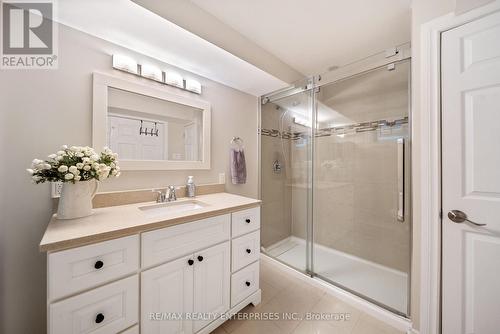 2025 Canning Court, Burlington, ON - Indoor Photo Showing Bathroom