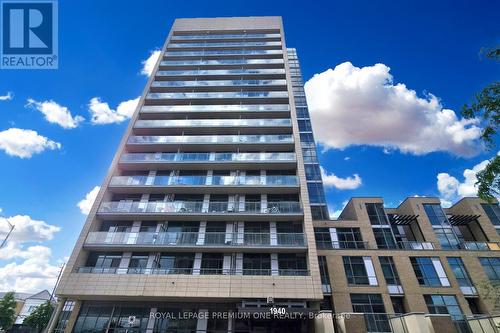 416 - 1940 Ironstone Drive, Burlington, ON - Outdoor With Facade