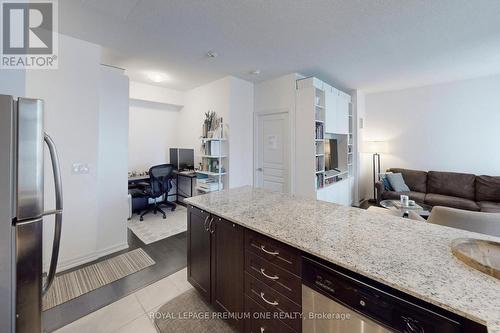 416 - 1940 Ironstone Drive, Burlington, ON - Indoor Photo Showing Kitchen