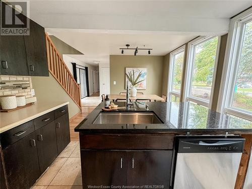 979 Erie Avenue West, Kingsville, ON - Indoor Photo Showing Kitchen