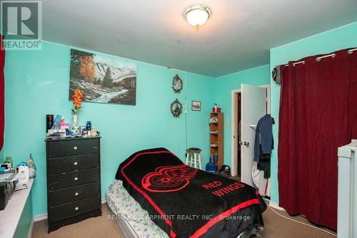 24 Duke Street, Brantford, ON - Indoor Photo Showing Bedroom