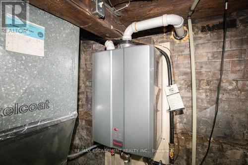 24 Duke Street, Brantford, ON - Indoor Photo Showing Basement