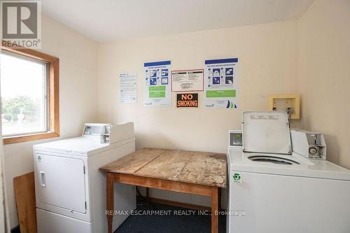 24 Duke Street, Brantford, ON - Indoor Photo Showing Laundry Room