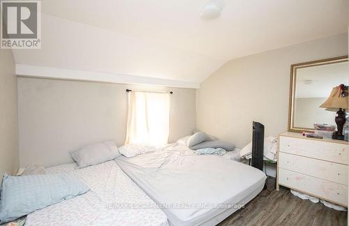 24 Duke Street, Brantford, ON - Indoor Photo Showing Bedroom