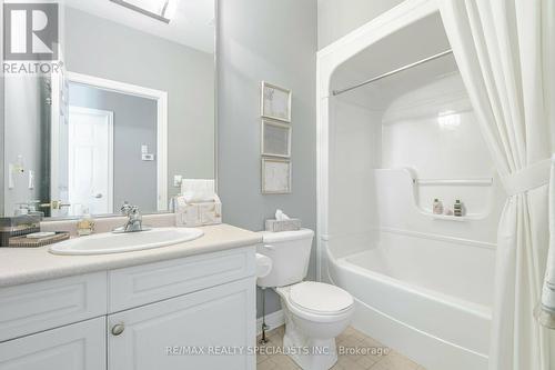 3366 Edgewood Crescent, Lincoln, ON - Indoor Photo Showing Bathroom