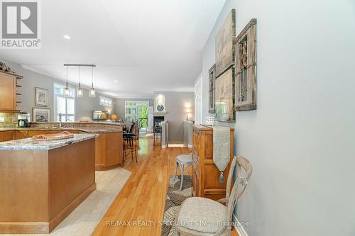 3366 Edgewood Crescent, Lincoln, ON - Indoor Photo Showing Kitchen