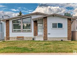 4836 11A AV NW  Edmonton, AB T6L 4A8