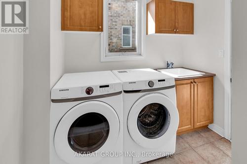 4214 Amaletta Crescent, Burlington, ON - Indoor Photo Showing Laundry Room