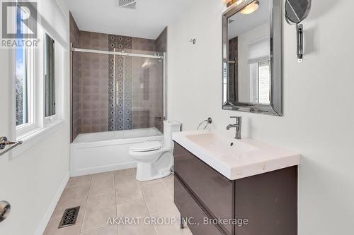 4214 Amaletta Crescent, Burlington, ON - Indoor Photo Showing Bathroom