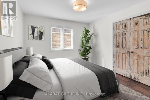 4214 Amaletta Crescent, Burlington, ON - Indoor Photo Showing Bedroom