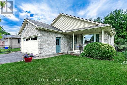 77 Woodvale Drive, Thames Centre (Dorchester), ON - Outdoor With Deck Patio Veranda