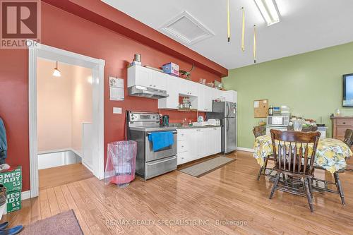 2958 King Street, Caledon, ON - Indoor Photo Showing Kitchen