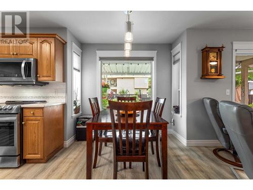 307 Sumac Road E, Kelowna, BC - Indoor Photo Showing Dining Room