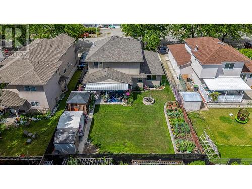 307 Sumac Road E, Kelowna, BC - Outdoor