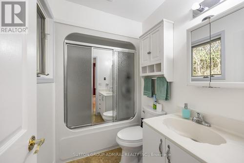 63 Scarlett Line, Oro-Medonte, ON - Indoor Photo Showing Bathroom