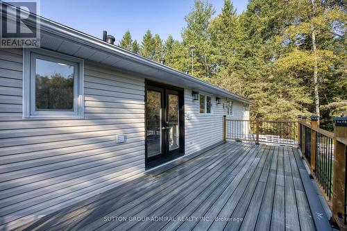 63 Scarlett Line, Oro-Medonte, ON - Outdoor With Deck Patio Veranda With Exterior