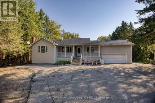 63 Scarlett Line, Oro-Medonte, ON - Outdoor With Deck Patio Veranda With Facade