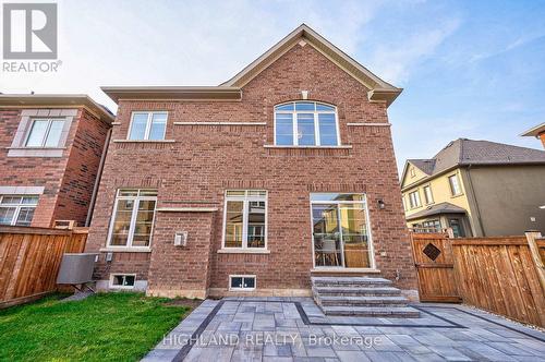 213 Camellia Crescent, Oakville, ON 