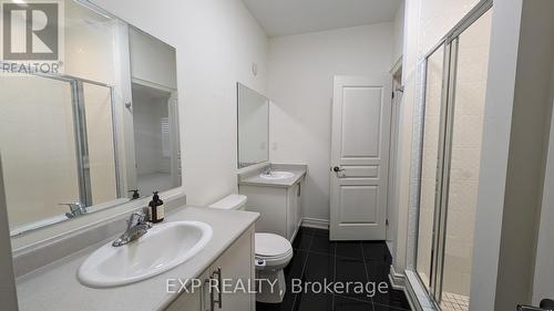 Upper - 10 Goderich Drive, Brampton, ON - Indoor Photo Showing Bathroom