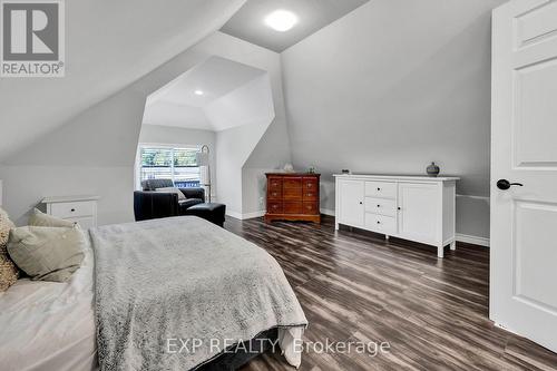 124 Whitney Place, Kitchener, ON - Indoor Photo Showing Bedroom