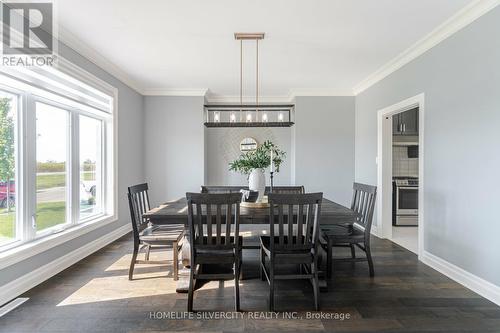 6512 Crown Grant Road, London, ON - Indoor Photo Showing Dining Room