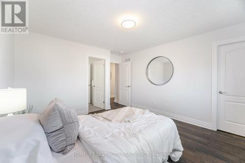 6512 Crown Grant Road, London, ON - Indoor Photo Showing Bedroom