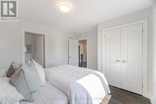 6512 Crown Grant Road, London, ON - Indoor Photo Showing Bedroom