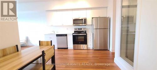 706 - 1 Wellington Street, Brantford, ON - Indoor Photo Showing Kitchen