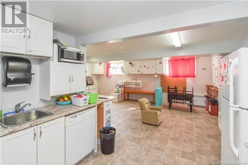 38 Du Portage Street, Caraquet, NB - Indoor Photo Showing Kitchen