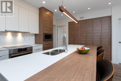 206 - 1005 Terra Verde Way, Kingston, ON - Indoor Photo Showing Kitchen With Double Sink With Upgraded Kitchen