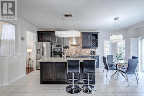 23 Barletta Drive, Vaughan, ON - Indoor Photo Showing Kitchen With Upgraded Kitchen