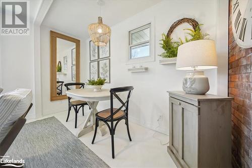 53 Kimberley Avenue, Bracebridge, ON - Indoor Photo Showing Dining Room