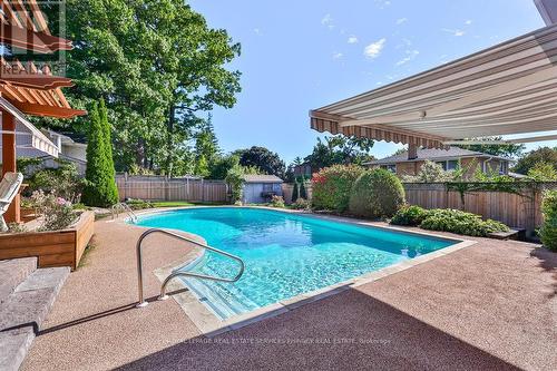 3689 Beechollow Crescent, Mississauga, ON - Outdoor With In Ground Pool With Backyard