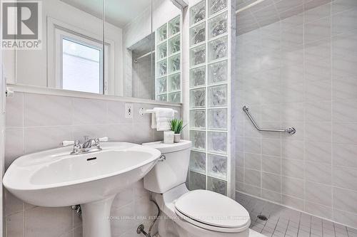 3689 Beechollow Crescent, Mississauga, ON - Indoor Photo Showing Bathroom