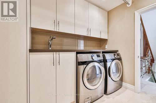 3689 Beechollow Crescent, Mississauga, ON - Indoor Photo Showing Laundry Room