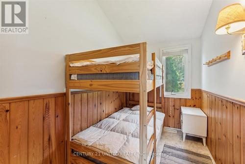 1251 Young'S Cove, Smith-Ennismore-Lakefield, ON - Indoor Photo Showing Bedroom