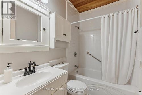 1251 Young'S Cove, Smith-Ennismore-Lakefield, ON - Indoor Photo Showing Bathroom