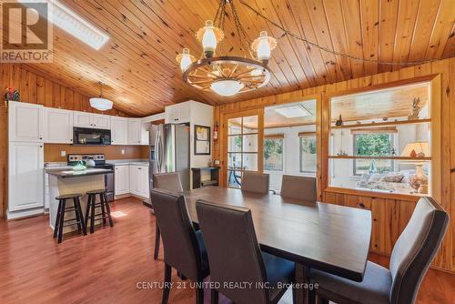 1251 Young'S Cove, Smith-Ennismore-Lakefield, ON - Indoor Photo Showing Dining Room