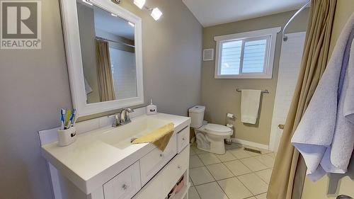 13770 283 Road, Fort St. John, BC - Indoor Photo Showing Bathroom