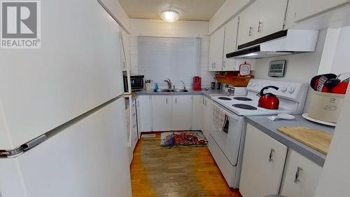 13770 283 Road, Fort St. John, BC - Indoor Photo Showing Kitchen With Double Sink