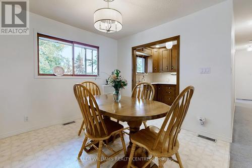 25985 Woodbine Avenue, Georgina, ON - Indoor Photo Showing Dining Room