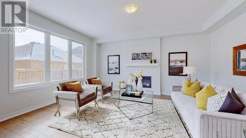 Main - 19 Faimira Avenue, Georgina, ON - Indoor Photo Showing Living Room